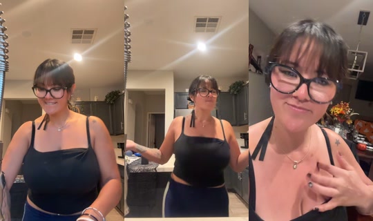 moli.mom TikTok Live — Sep 15, 2026, 1:50 AM