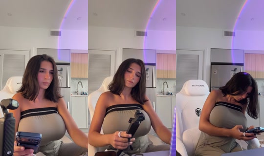 mollykazi TikTok Live — Aug 26, 2026, 10:19 PM