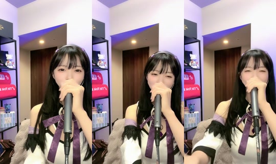 momokamomo11 TikTok Live — Aug 29, 2026, 4:03 PM