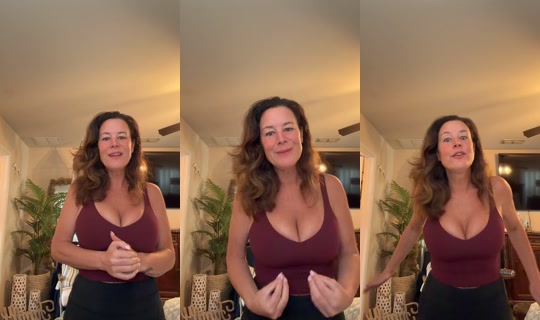moms_gym_life TikTok Live — Aug 25, 2026, 3:06 PM