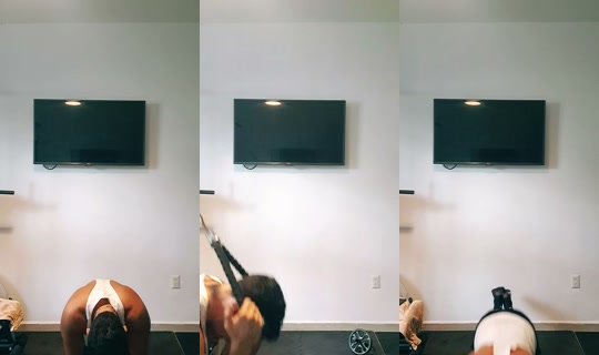 monchuchu28 TikTok Live — Oct 3, 2026, 3:31 PM