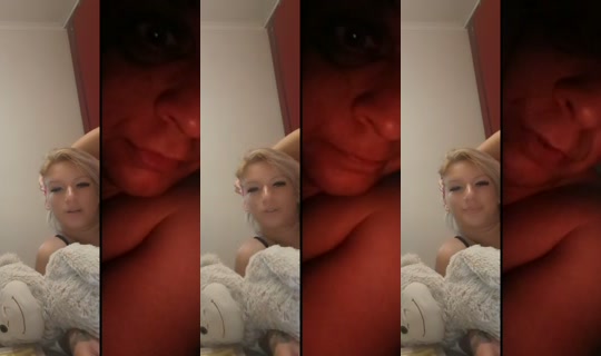 moncsikaa22 TikTok Live — Aug 29, 2026, 7:54 PM