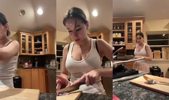 monkeeatseverything TikTok Live — Aug 22, 2026, 1:22 AM