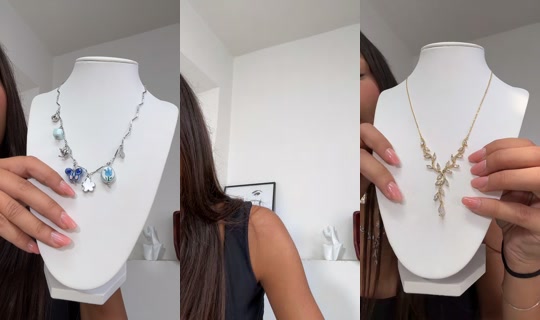 moonashop_ TikTok Live — Aug 28, 2026, 9:52 AM