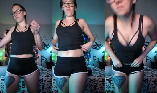 morbidbunnyproductions TikTok Live — Aug 28, 2026, 12:04 PM