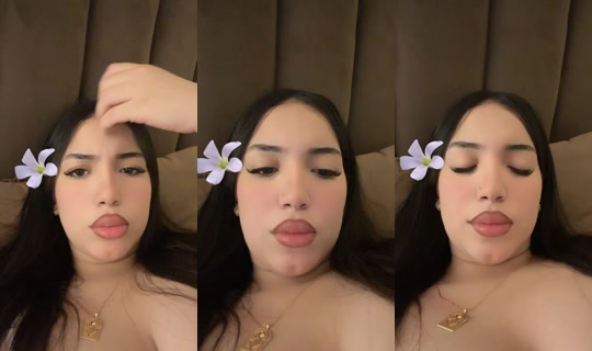 mounia.m9 TikTok Live — Oct 1, 2026, 5:20 AM