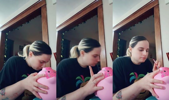 muffinmama01 TikTok Live — Oct 4, 2026, 9:59 AM