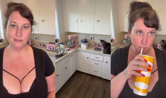 mumlovesbeer TikTok Live — Aug 26, 2026, 3:30 AM