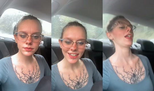 mushiesart TikTok Live — Oct 2, 2026, 2:02 PM