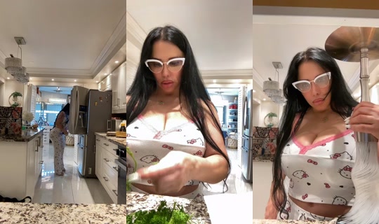 nunucurves TikTok Live — Oct 3, 2026, 5:51 AM