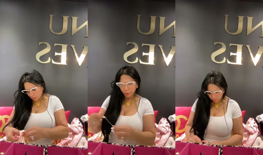 nunucurves TikTok Live — Oct 3, 2026, 11:27 PM