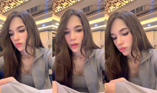 nur_62932 TikTok Live — Oct 2, 2026, 7:19 PM