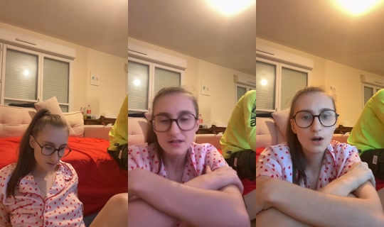 oceane_eeee___ TikTok Live — Aug 27, 2026, 8:49 PM