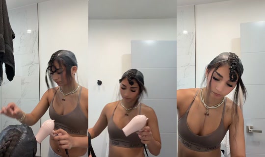 officiall.juliee TikTok Live — Aug 26, 2026, 10:02 PM