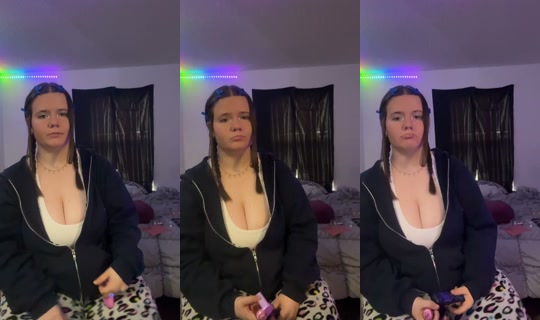oliviaptt3 TikTok Live — Oct 2, 2026, 9:56 PM