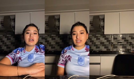 ozgenesas___ TikTok Live — Oct 7, 2026, 10:10 PM