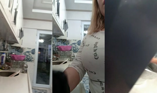 ozlem_123000 TikTok Live — Oct 4, 2026, 3:24 PM
