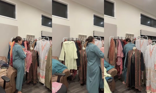 pakistani.dress.a TikTok Live — Oct 3, 2026, 11:22 AM