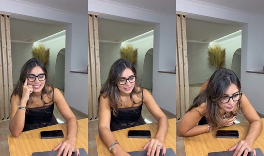 pamelitaclothing TikTok Live — Oct 7, 2026, 2:33 PM