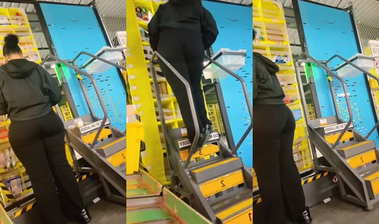partonher_beauty TikTok Live — Oct 4, 2026, 6:16 PM