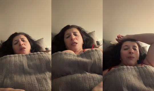 paulaamaya814 TikTok Live — Oct 2, 2026, 10:12 AM