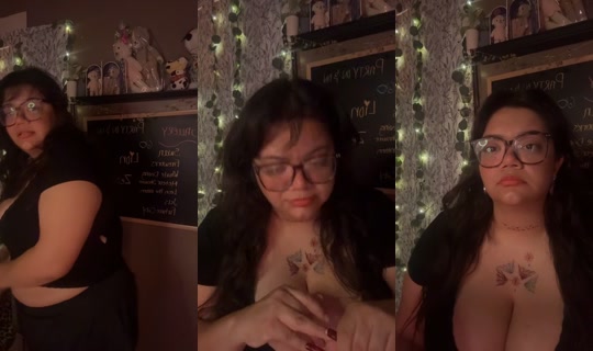 peachizze TikTok Live — Sep 3, 2026, 2:52 AM