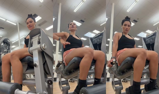 peeachy891 TikTok Live — Oct 5, 2026, 3:04 PM