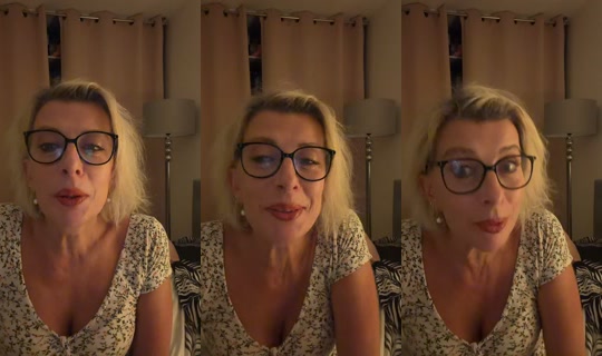 petitelilydeparis TikTok Live — Aug 22, 2026, 7:43 PM