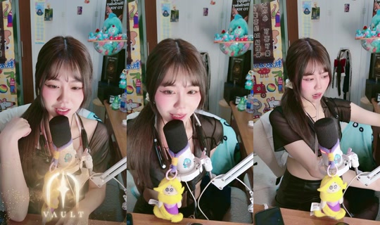pineapplewei_ TikTok Live — Sep 3, 2026, 3:42 PM