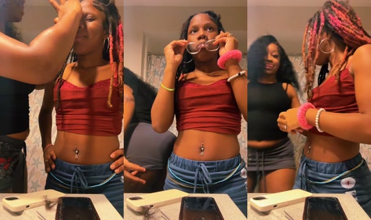 pink__.panda TikTok Live — Sep 12, 2026, 10:49 PM