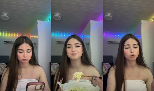 pollyzett TikTok Live — Aug 28, 2026, 2:01 AM