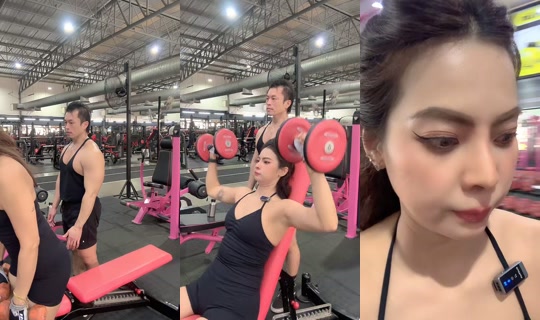 pomelo9000 TikTok Live — Sep 29, 2026, 6:11 AM