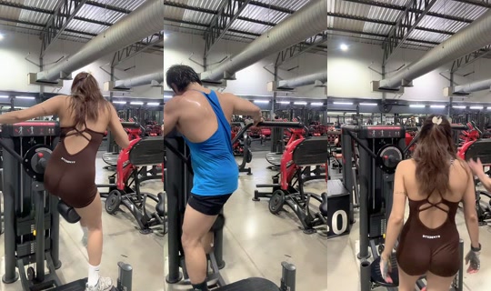 pomelo9000 TikTok Live — Oct 4, 2026, 7:21 AM