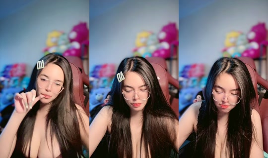 ponkao._ TikTok Live — Oct 3, 2026, 7:14 AM