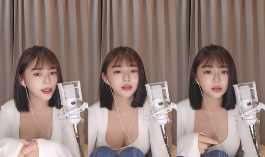 poppy___v TikTok Live — Oct 2, 2026, 3:00 PM