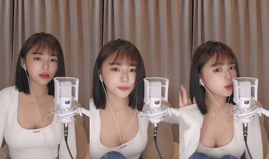 poppy___v TikTok Live — Oct 2, 2026, 4:41 PM