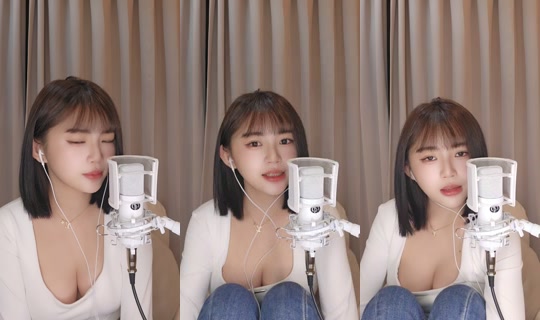 poppy___v TikTok Live — Oct 2, 2026, 5:31 PM