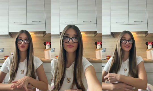 prettykirochka TikTok Live — Oct 4, 2026, 8:30 PM
