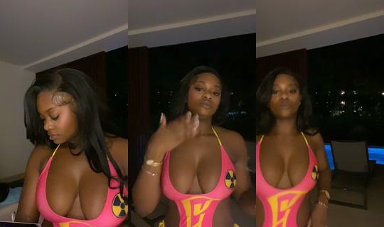 prettylliltee TikTok Live — Aug 24, 2026, 4:40 AM
