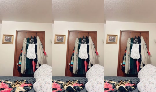 prettytelli TikTok Live — Sep 27, 2026, 12:45 PM