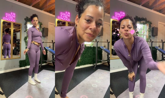 prettyylilly TikTok Live — Aug 31, 2026, 7:37 PM