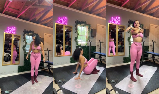 prettyylilly TikTok Live — Sep 1, 2026, 2:14 PM