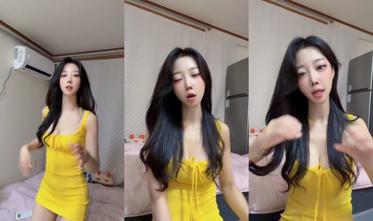 pweeu TikTok Live — Aug 25, 2026, 10:51 AM