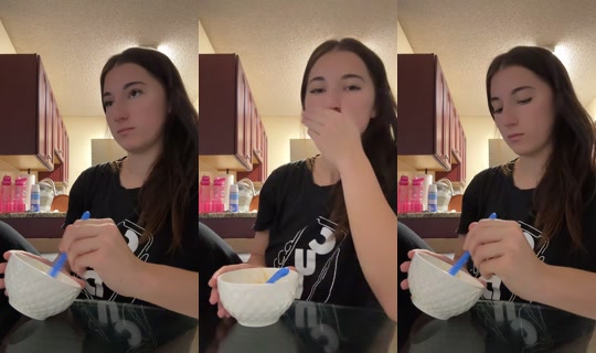 pyttrella TikTok Live — Aug 28, 2026, 11:48 AM