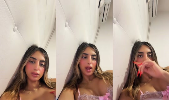 qq77748 TikTok Live — Oct 2, 2026, 12:37 AM
