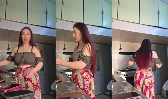 queen520.888 TikTok Live — Oct 3, 2026, 11:28 AM