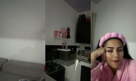 queenashwong TikTok Live — Aug 29, 2026, 8:52 AM
