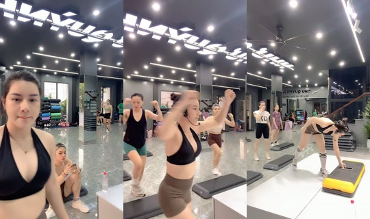 quynhmamfitness TikTok Live — Oct 2, 2026, 10:30 AM