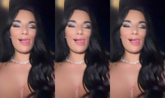 rafaela_raff TikTok Live — Oct 2, 2026, 11:49 PM
