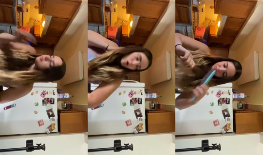 rarebear444 TikTok Live — Aug 25, 2026, 1:20 PM